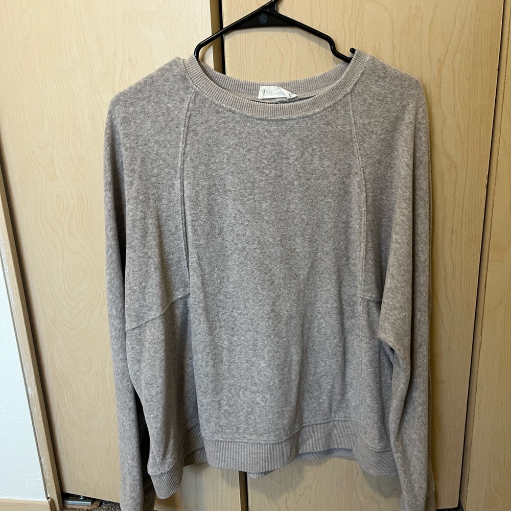 Women's tan Sweater